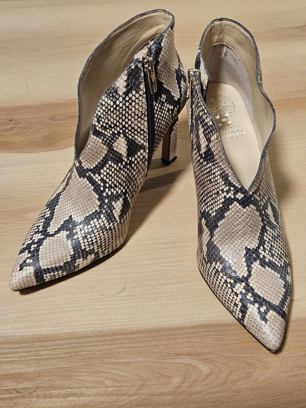 Vince Camuto Snake-Print Pointed Booties. Like New! Size 8